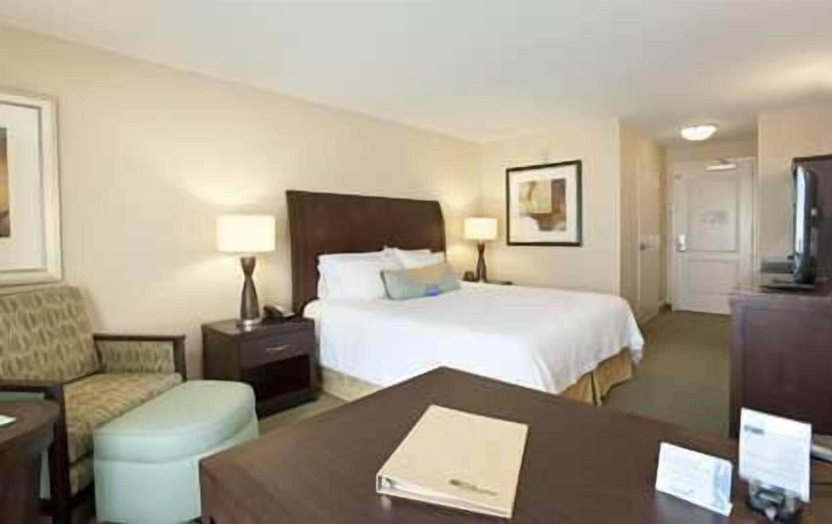 Hilton Garden Inn By Hilton Mount Laurel Exterior photo