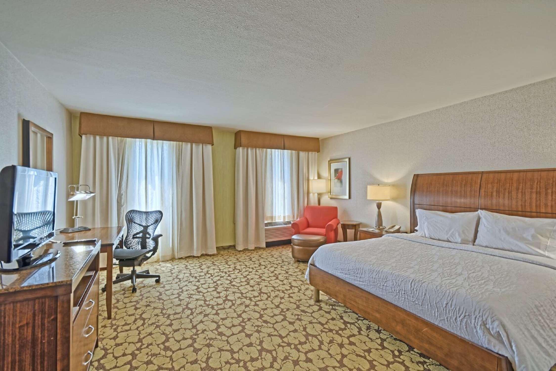 Hilton Garden Inn By Hilton Mount Laurel Exterior photo