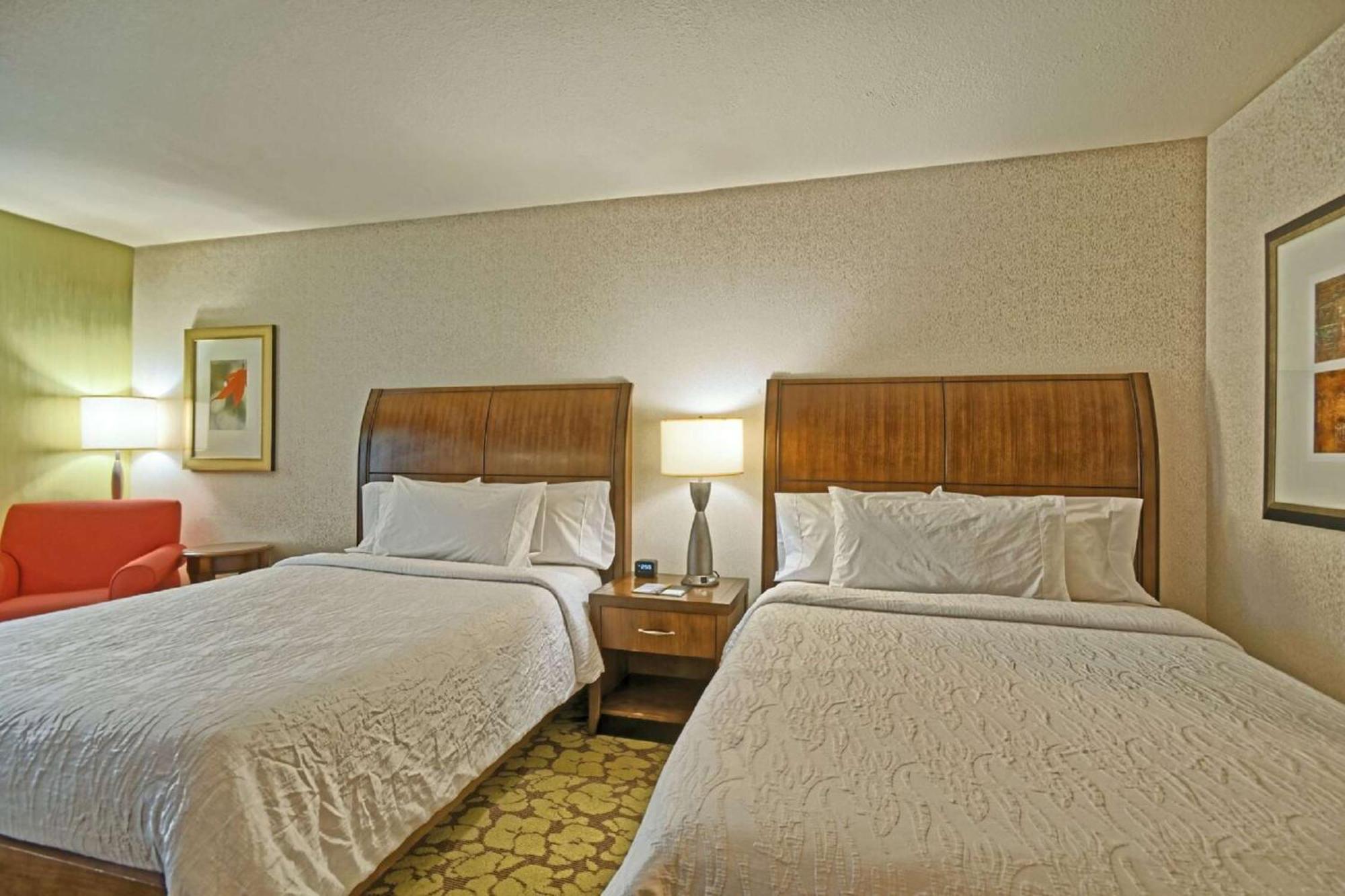 Hilton Garden Inn By Hilton Mount Laurel Exterior photo