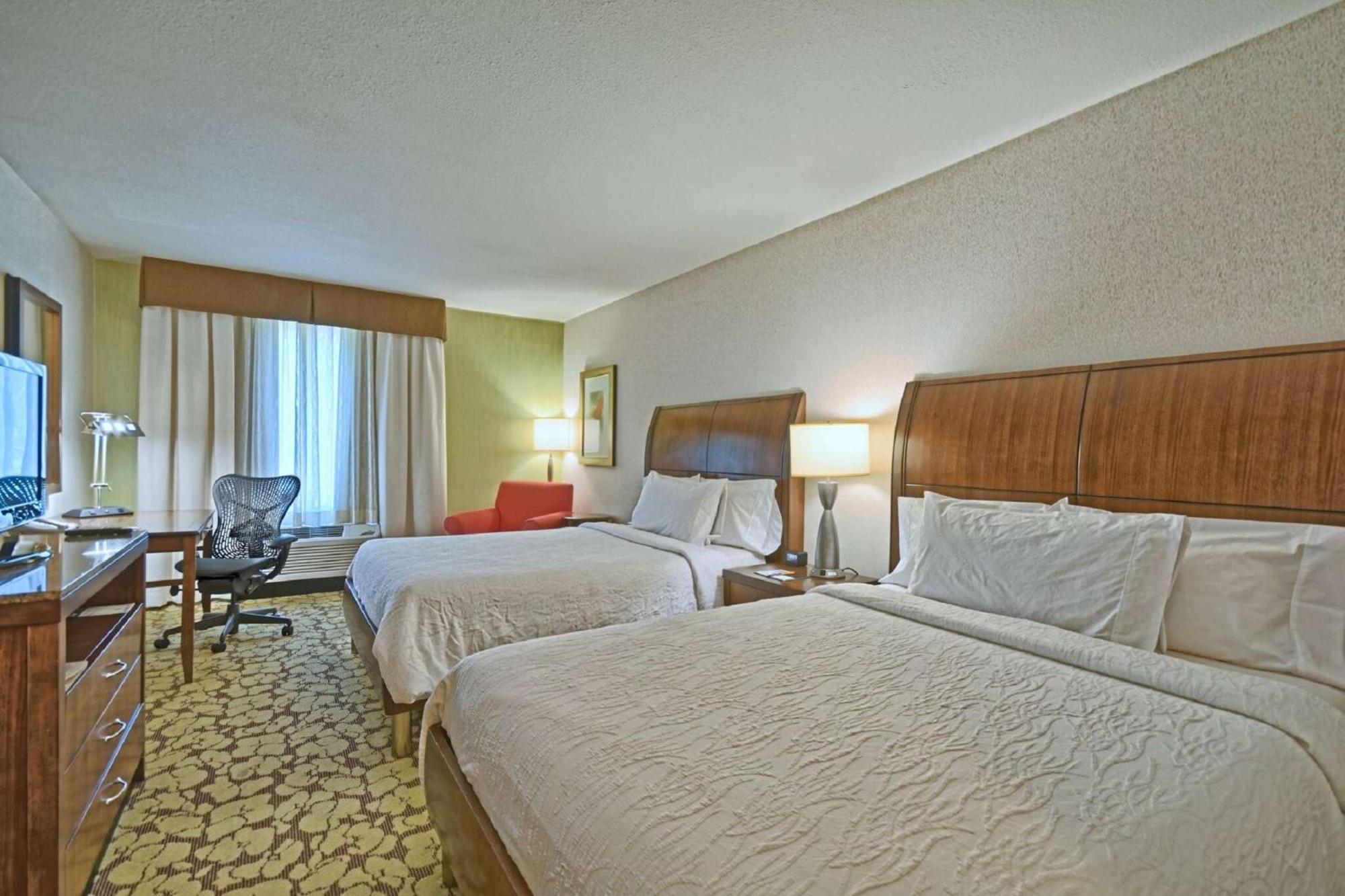Hilton Garden Inn By Hilton Mount Laurel Exterior photo