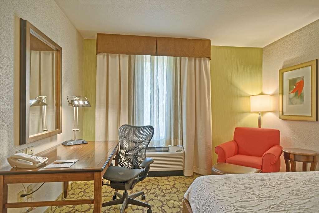 Hilton Garden Inn By Hilton Mount Laurel Room photo