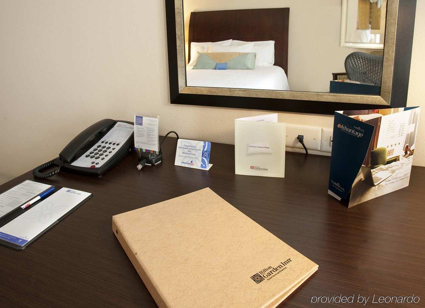Hilton Garden Inn By Hilton Mount Laurel Room photo